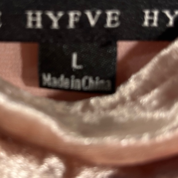 HYFVE ROSE PINK STRAPPY SLEEVE FLIRTY MINI VELOUR DRESS SIZE LARGE PREOWNED - Picture 3 of 6